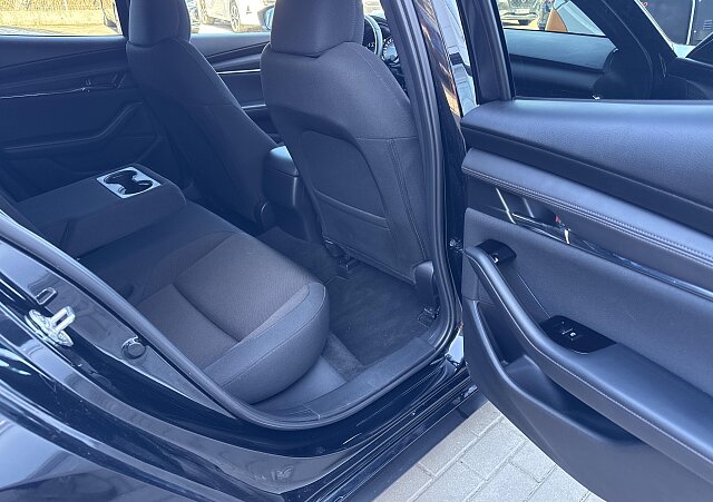 Mazda 3 - Kolor Jet Black, zdjęcie 20