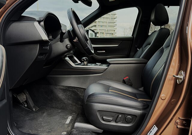 Mazda CX-80 - Kolor Melting Copper, zdjęcie 10