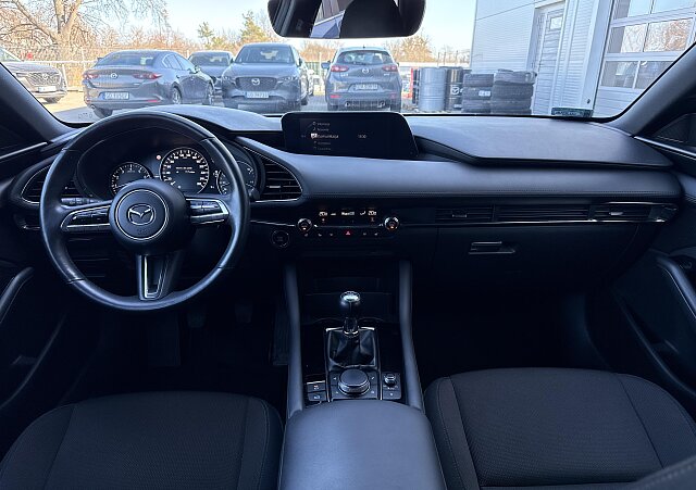 Mazda 3 - Kolor Jet Black, zdjęcie 8