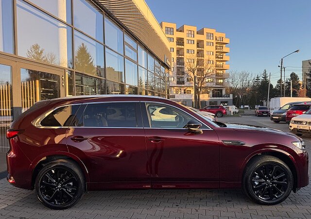 Mazda CX-80 - Kolor Artisan Red, zdjęcie 2