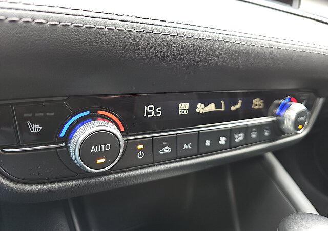 Mazda 6 - Kolor Jet Black, zdjęcie 12