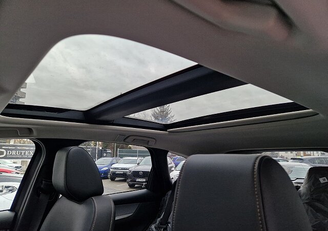 Mazda CX-60 - Kolor Platinum Quartz, zdjęcie 8