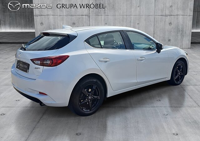 Mazda 3 - Kolor Snowflake White Pearl, zdjęcie 5
