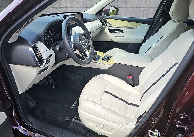 Mazda CX-80 - Kolor Artisan Red, zdjęcie 13