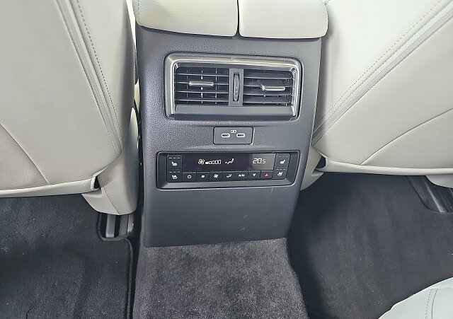 Mazda CX-80 - Kolor Artisan Red, zdjęcie 19