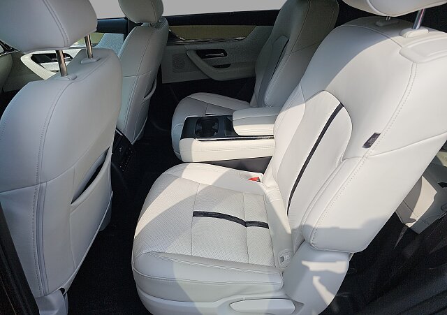 Mazda CX-80 - Kolor Artisan Red, zdjęcie 21