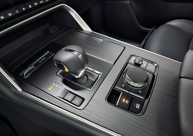 Mazda CX-80 - Kolor Artisan Red, zdjęcie 8