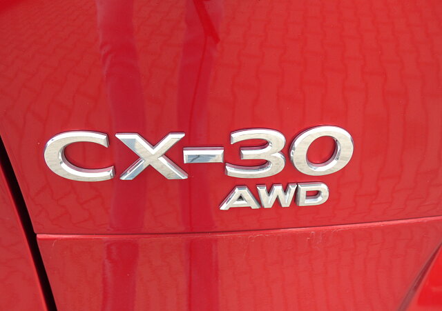 Mazda CX-30 - Kolor Soul Red, zdjęcie 9