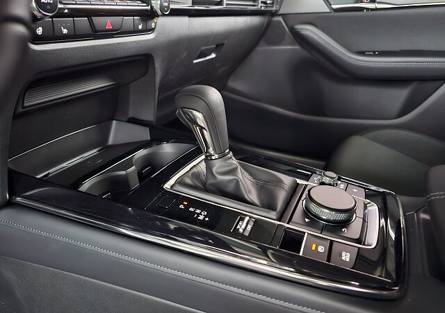 Mazda CX-30 - Kolor Ceramic Metalic, zdjęcie 6