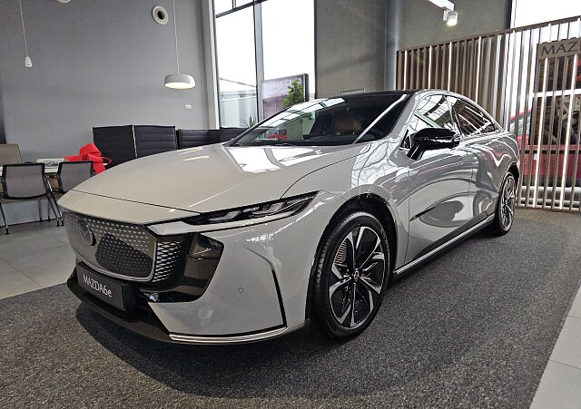 Mazda CX-30 - Kolor Ceramic Metalic, zdjęcie 7