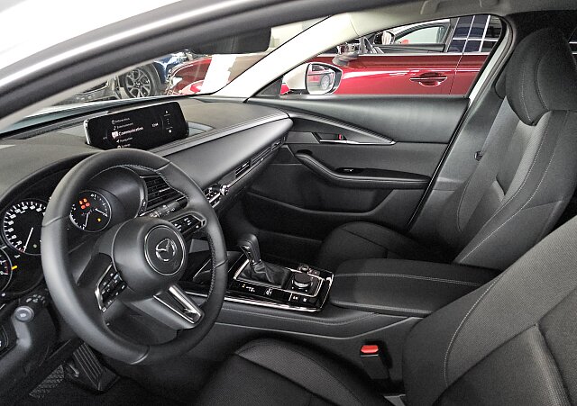 Mazda CX-30 - Kolor Ceramic Metalic, zdjęcie 9