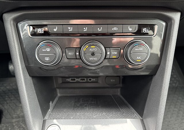 Volkswagen Tiguan Allspace - Kolor Inny kolor, zdjęcie 14