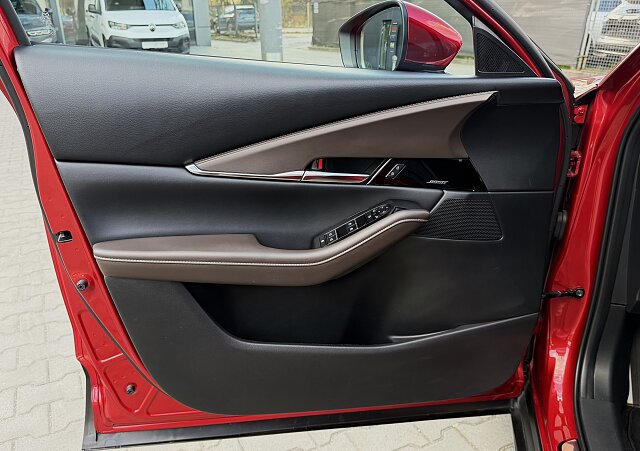 Mazda CX-30 - Kolor Soul Red, zdjęcie 10