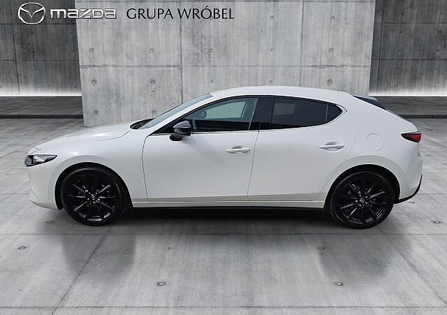 Mazda 3 - Kolor Snowflake White Pearl, zdjęcie 8