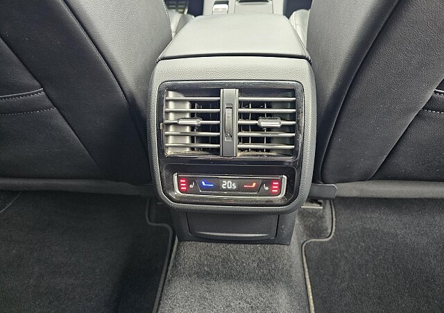 Volkswagen Arteon - Kolor Srebrny, zdjęcie 12