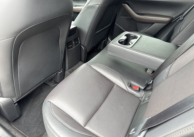 Mazda CX-30 - Kolor Ceramic Metalic, zdjęcie 20