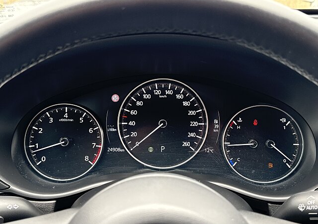 Mazda CX-30 - Kolor Ceramic Metalic, zdjęcie 10