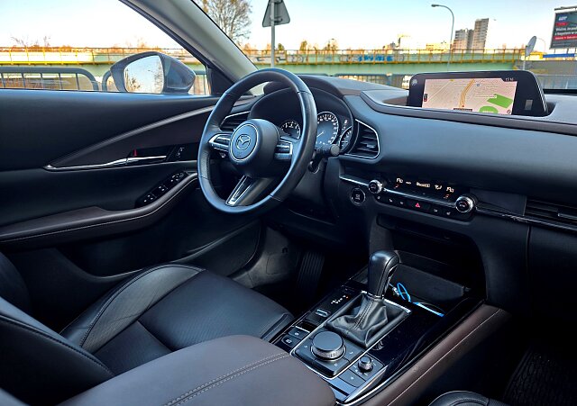 Mazda CX-30 - Kolor Machine Gray, zdjęcie 15