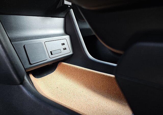 Mazda MX-30 - Kolor Machine Gray, zdjęcie 18