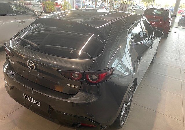 Mazda 3 - Kolor Machine Gray, zdjęcie 5