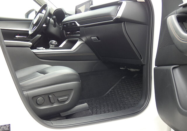 Mazda CX-60 - Kolor Rhodium White, zdjęcie 14