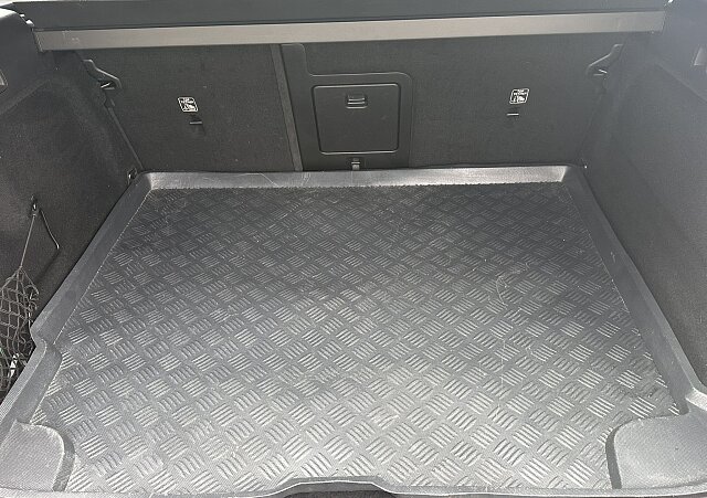 Volvo XC 60 - Kolor Czarny, zdjęcie 9