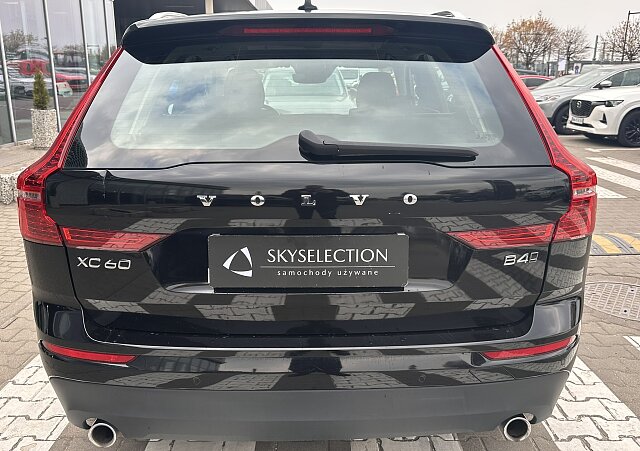 Volvo XC 60 - Kolor Czarny, zdjęcie 7