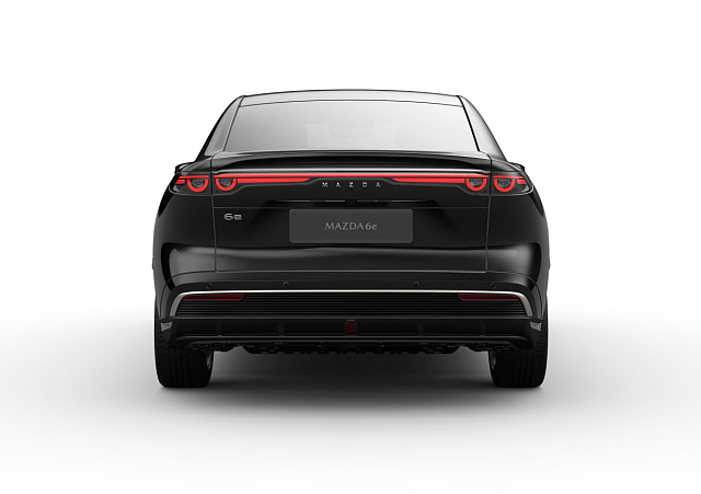 Mazda 6e - Kolor Jet Black, zdjęcie 3
