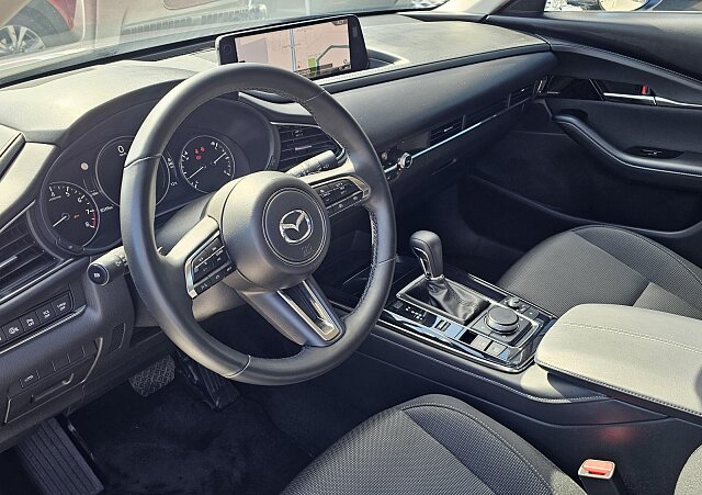 Mazda CX-30 - Kolor Polymetal Gray, zdjęcie 10