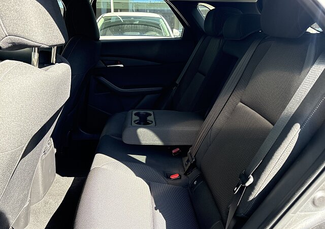 Mazda CX-30 - Kolor Machine Gray, zdjęcie 19