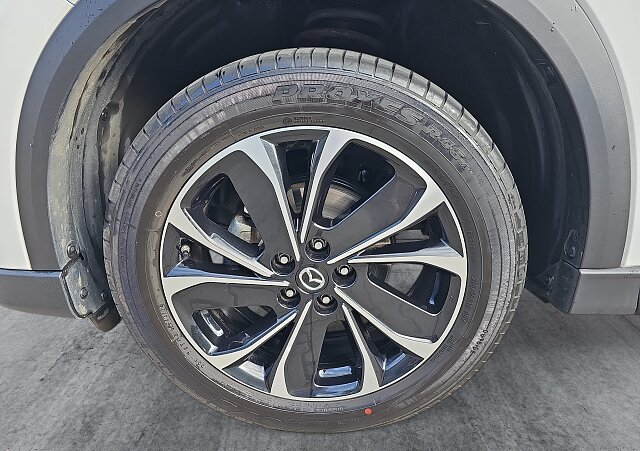 Mazda CX-5 - Kolor Snowflake White Pearl, zdjęcie 9