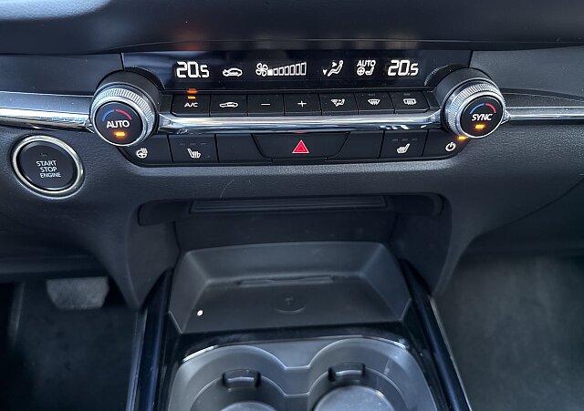 Mazda CX-30 - Kolor Ceramic Metalic, zdjęcie 13