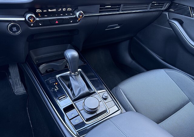 Mazda CX-30 - Kolor Ceramic Metalic, zdjęcie 12