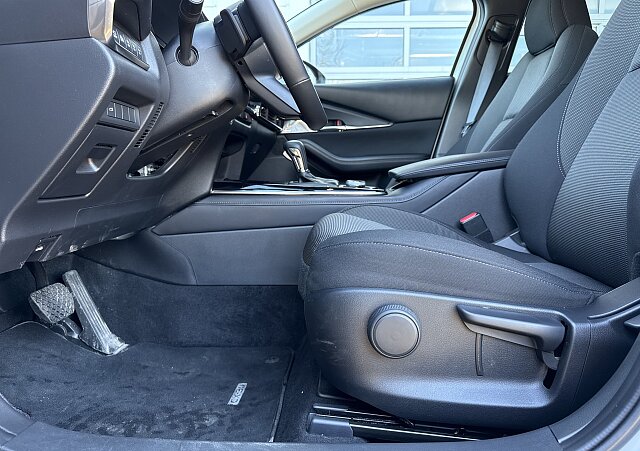 Mazda CX-30 - Kolor Ceramic Metalic, zdjęcie 7