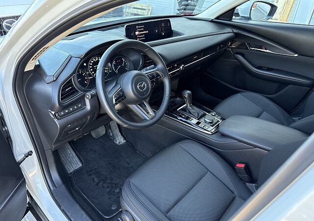 Mazda CX-30 - Kolor Ceramic Metalic, zdjęcie 6