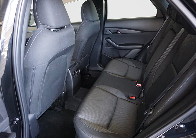 Mazda CX-30 - Kolor Jet Black, zdjęcie 8