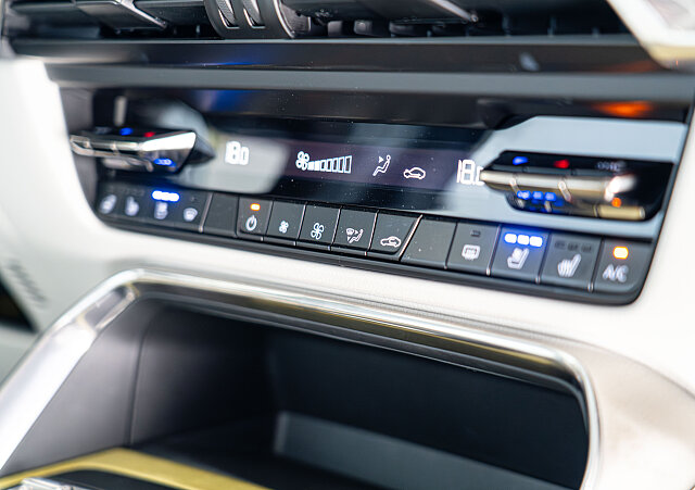 Mazda CX-60 - Kolor Jet Black, zdjęcie 16