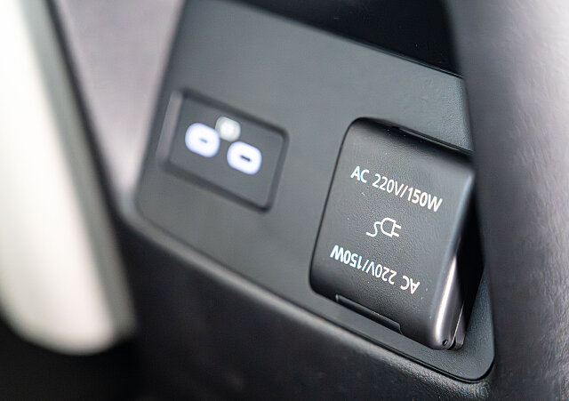 Mazda CX-60 - Kolor Jet Black, zdjęcie 18