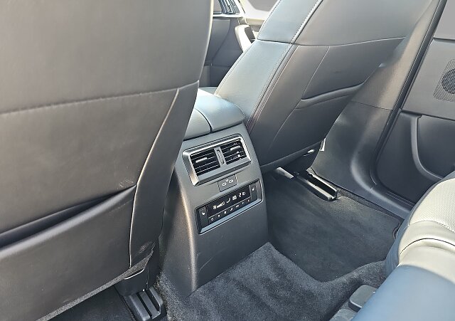 Mazda CX-80 - Kolor Artisan Red, zdjęcie 13