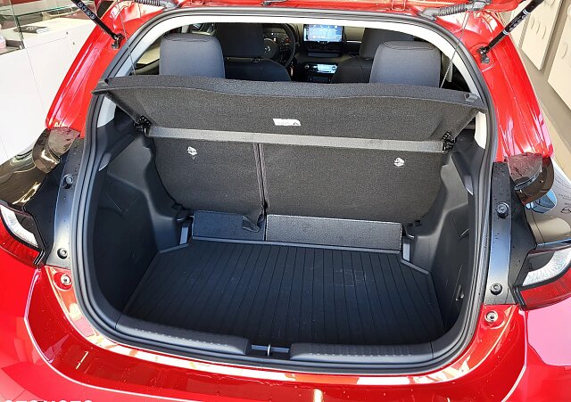 Mazda 2 Hybrid - Kolor Formal Red, zdjęcie 6