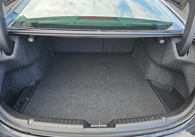 Mazda 6 - Kolor Jet Black, zdjęcie 18