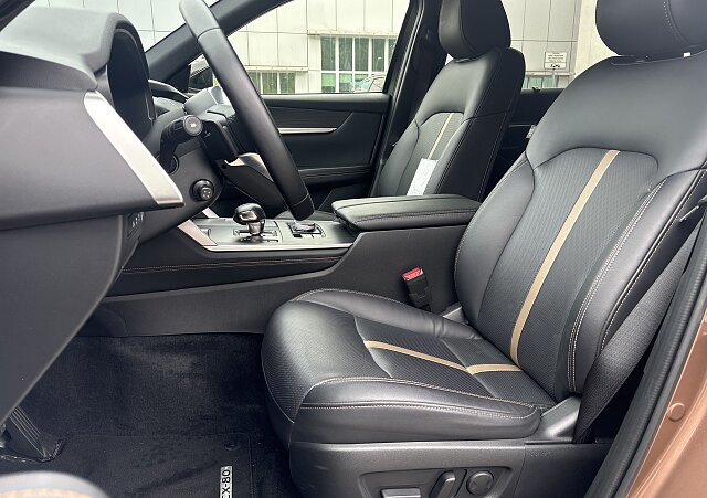 Mazda CX-80 - Kolor Melting Copper, zdjęcie 17