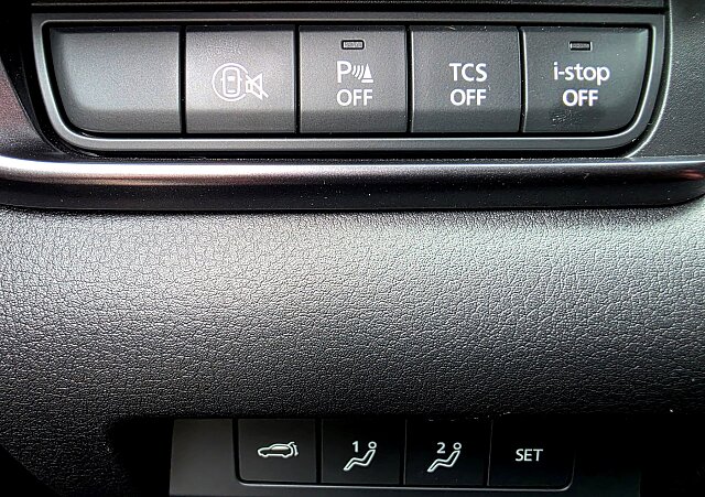 Mazda CX-30 - Kolor Ceramic Metalic, zdjęcie 18