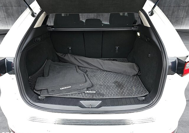 Mazda CX-60 - Kolor Rhodium White, zdjęcie 19