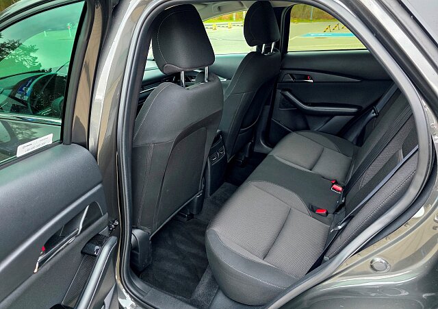 Mazda CX-30 - Kolor Machine Gray, zdjęcie 5