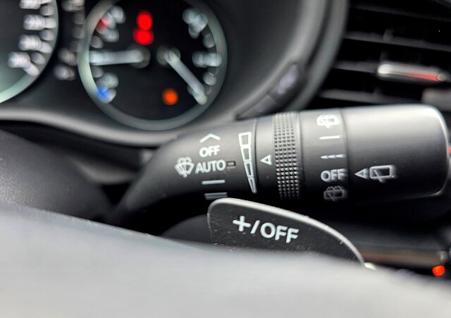 Mazda CX-30 - Kolor Machine Gray, zdjęcie 8