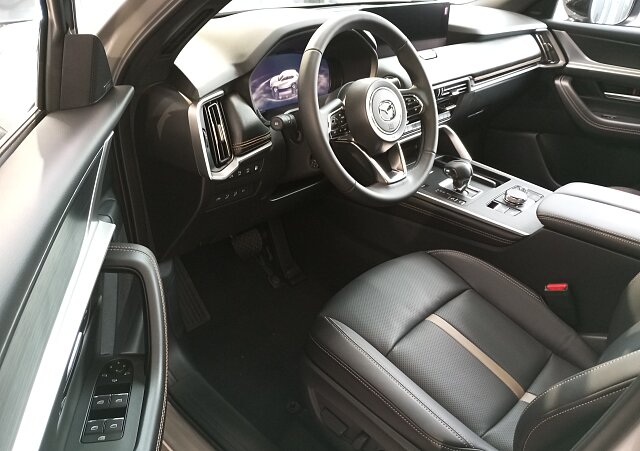 Mazda CX-60 - Kolor Platinum Quartz, zdjęcie 2