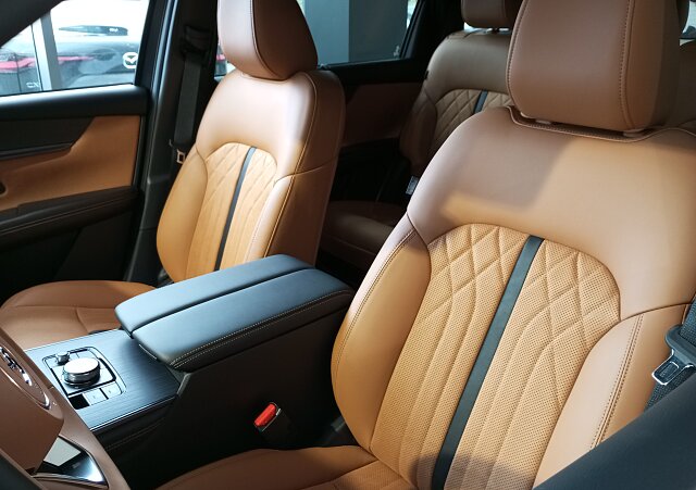 Mazda CX-80 - Kolor Jet Black, zdjęcie 8