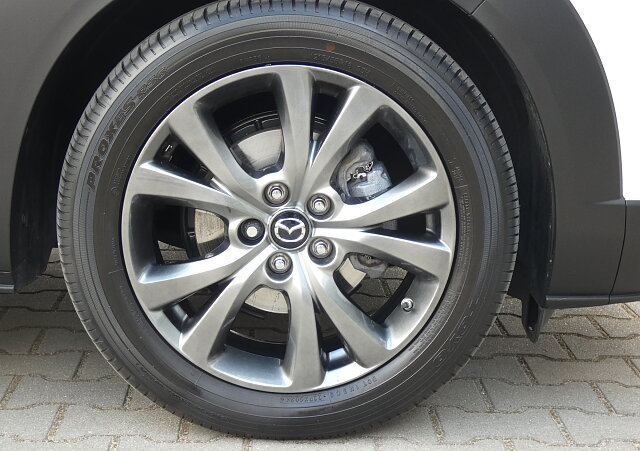 Mazda CX-30 - Kolor Snowflake White Pearl, zdjęcie 8