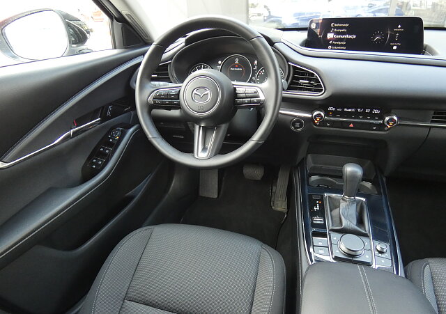 Mazda CX-30 - Kolor Snowflake White Pearl, zdjęcie 5